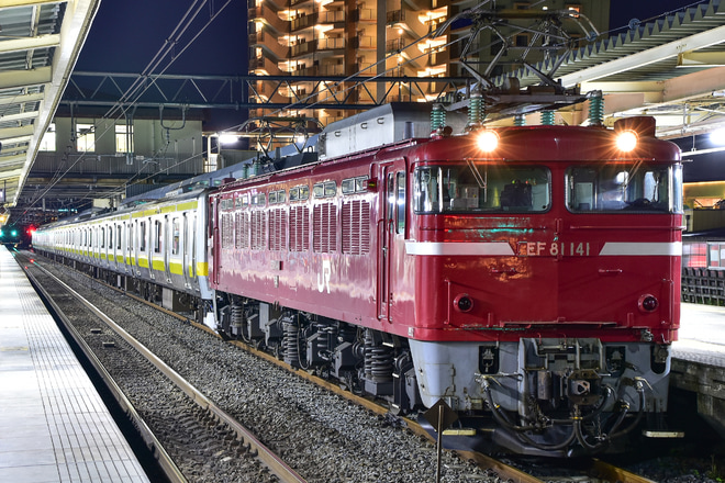 【JR東】E231系ミツB82編成 青森へ配給輸送を吹上駅で撮影した写真