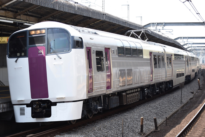 【JR東】215系NL-3編成大宮総合車両センター出場回送を赤羽駅で撮影した写真