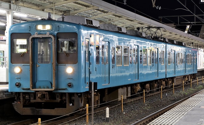 【JR西】105系SF003編成返却回送を和歌山駅で撮影した写真