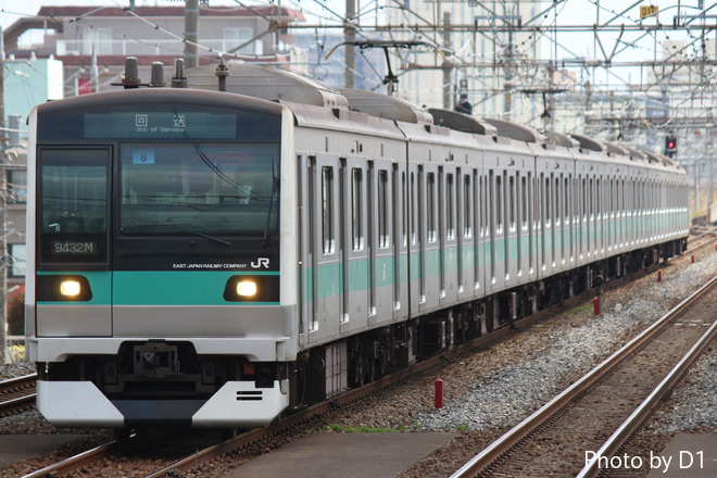 【JR東】E233系マト8編成 長野総合車両センター入場回送を南流山駅で撮影した写真