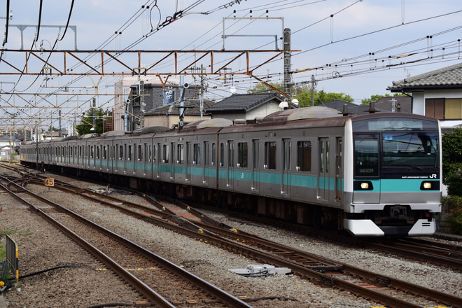 【JR東】E233系マト8編成 長野総合車両センター入場回送を豊田駅で撮影した写真