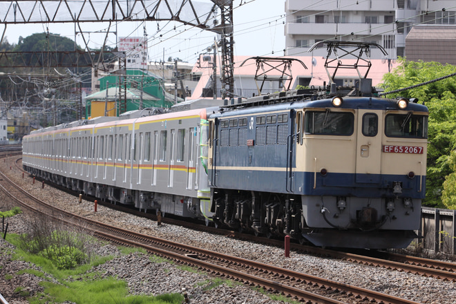 【メトロ】17000系17181F(初の8両固定編成)甲種輸送を戸塚駅で撮影した写真