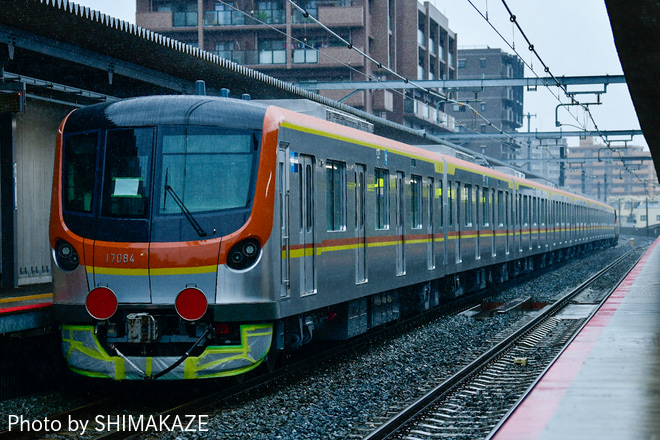 【メトロ】17000系17184F甲種輸送をJR野江駅で撮影した写真