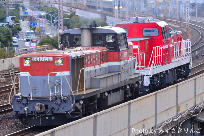 【JR貨】DD200-17 甲種輸送を神戸～元町間で撮影した写真