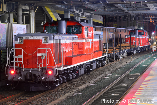 【JR西】DD51形のプッシュプルによる工臨を茨木駅で撮影した写真