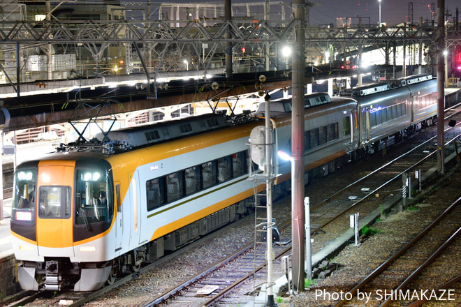 【近鉄】21000系UB01アーバンライナーplus中間ユニット高安へ回送を塩浜駅で撮影した写真