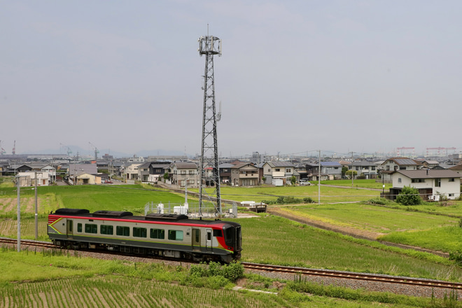 【JR四】2700系2762号車が多度津工場から回送を金蔵寺～多度津間で撮影した写真