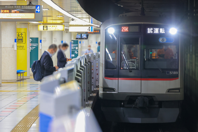 【東急】5080 系5189F三田線内試運転を三田駅で撮影した写真
