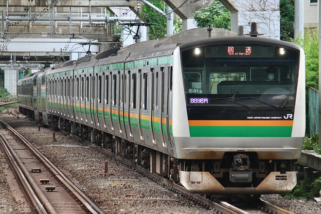 【JR東】E233系コツE-01編成 東京総合車両センター入場回送を西大井駅で撮影した写真