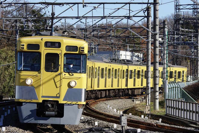 【西武】2000系2405F+2505F 横瀬へ廃車回送を入間市駅で撮影した写真