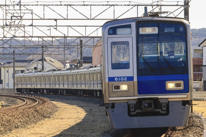 【西武】6000系6102F武蔵丘車両検修場へ(202301)を元加治～飯能間で撮影した写真