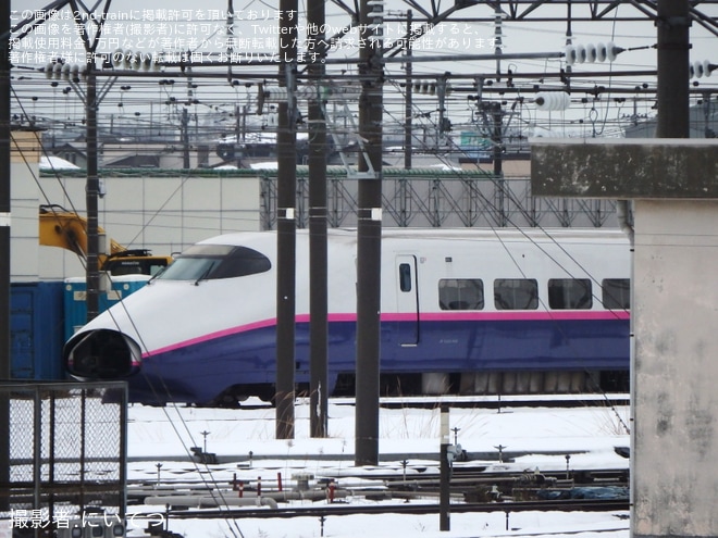 【JR東】E2系J58編成新潟新幹線車両センターにて解体作業を開始を新潟新幹線車両センター付近で撮影した写真