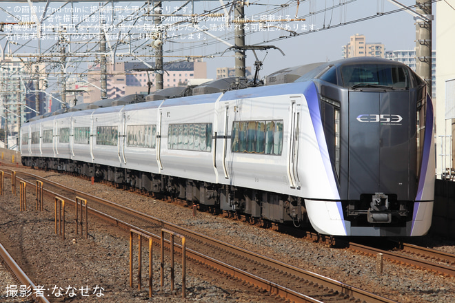 【JR東】E353系モトS116編成 幕張車両センターへ回送を本八幡駅で撮影した写真