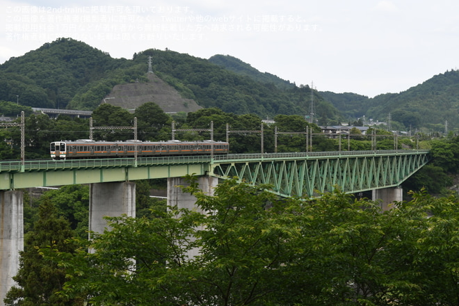 【JR東】211系タカA3編成 廃車回送を鳥沢～猿橋間で撮影した写真