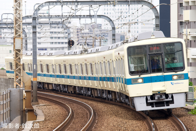 【小田急】8000形8262F 大野総合車両所出場試運転を厚木駅で撮影した写真