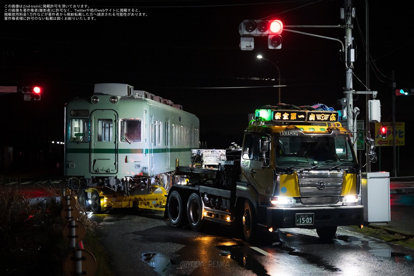 【銚電】元南海2200系2202Fが銚子電鉄に譲渡されるため塗装を変えて陸送の拡大写真