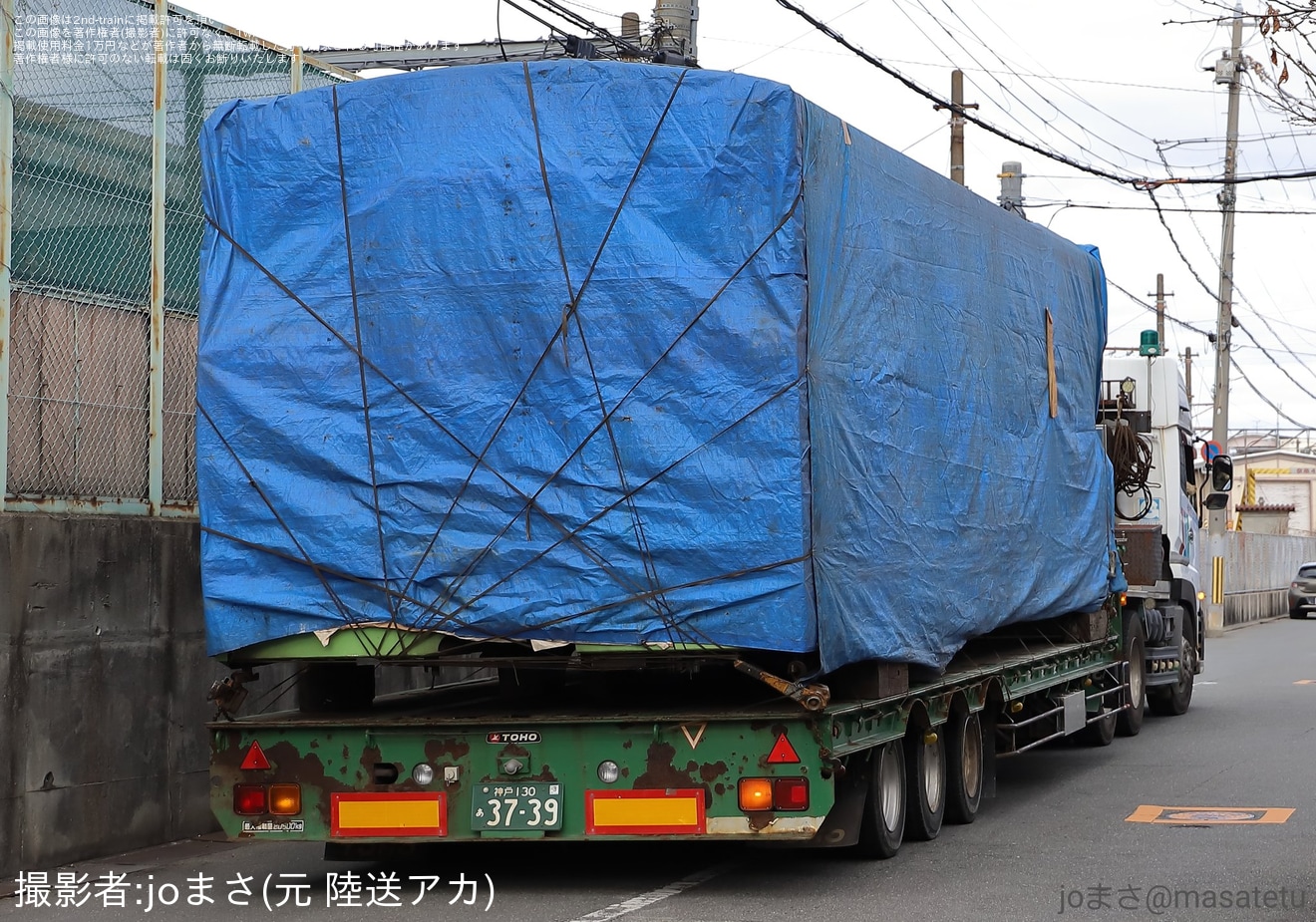 【JR西】201系先頭車が廃車のため陸送の拡大写真