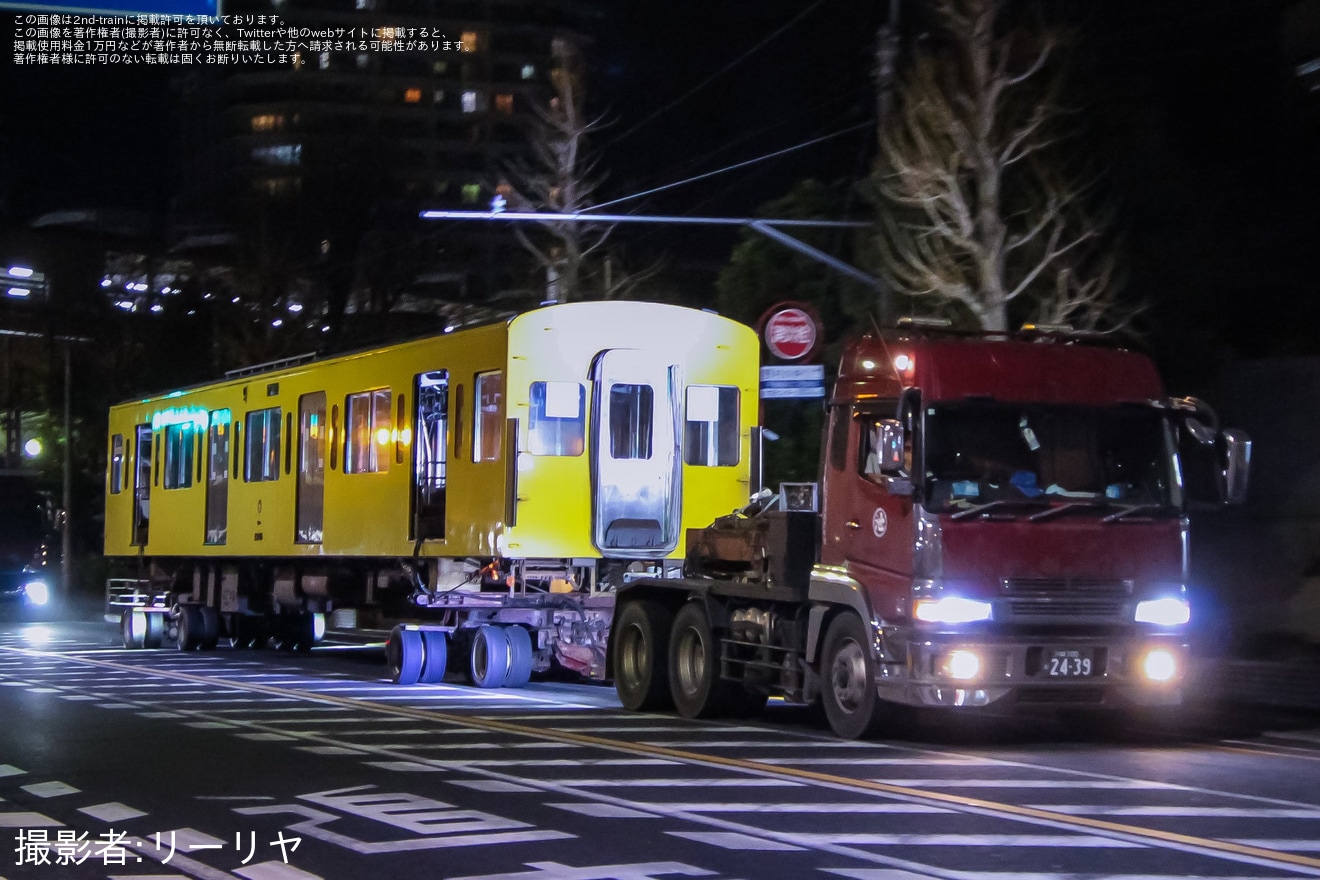 【西武】2000系2045Fモハ2246、クハ2046が廃車のため陸送の拡大写真