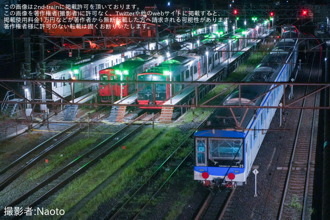 【福市交】新型車両4000系の出場1本目となる編成の甲種輸送を西唐津駅で撮影した写真