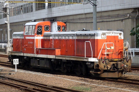 【JR東】DE10-1180 仙山線落ち葉掃き列車の拡大写真