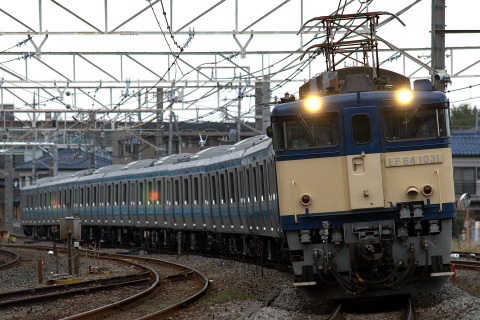 【JR東】E233系1000番代ウラ178編成 配給輸送の拡大写真