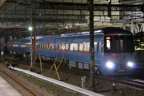 【小田急】4000形4059F 営業運転開始を海老名駅で撮影した写真