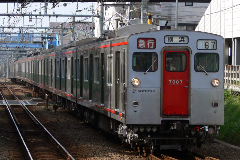【相鉄】7000系7709Fが10連化され7007Fにを瀬谷駅で撮影した写真