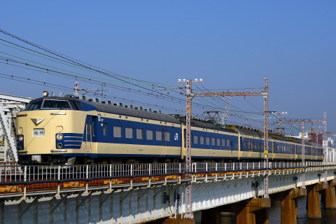【JR東】583系秋田車集約臨時列車 送り込み回送の拡大写真