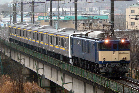 【JR東】209系マリC402編成 長野総合車両センター出場配給を韮崎～塩崎で撮影した写真