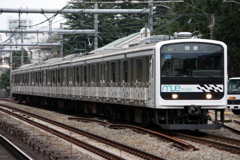 【JR東】209系『MUE-Train』東急車輌入場を原宿駅で撮影した写真