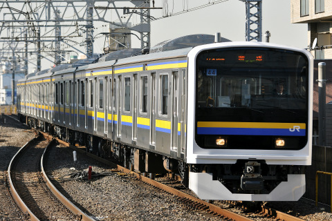 【JR東】209系マリC607編成 東京総合車両センター出場 を市川駅で撮影した写真