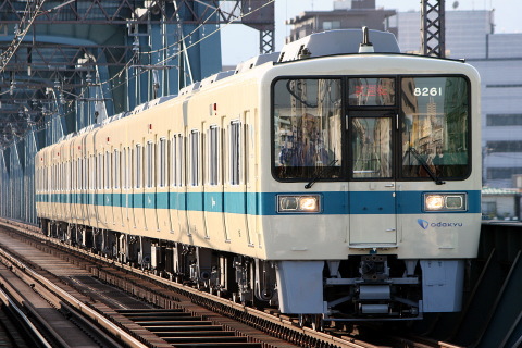 【小田急】8000形8261F 出場試運転を厚木駅で撮影した写真