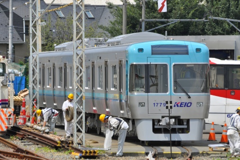 【京王】井の頭線用1000系1779F（渋谷側2両）搬入を永福町駅で撮影した写真