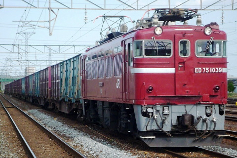 11日の1656レはED75-1039が牽引しました。