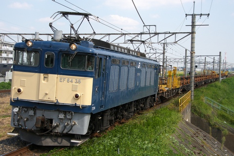 17日の長野工臨（工9871レ～工9475レ）はEF64-36＋ロンチキA編成10両でした。
