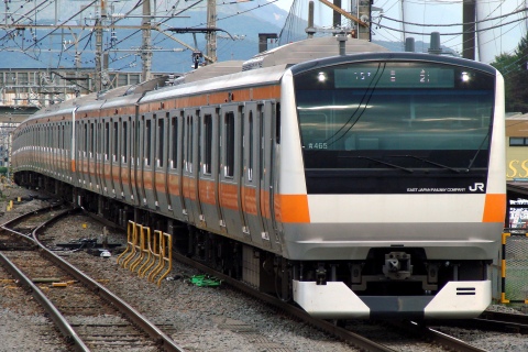 【JR東】全国新作花火競技大会に伴う臨時列車 を茅野駅で撮影した写真