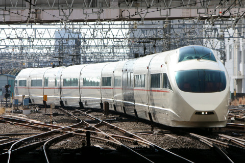 【小田急】50000形50001F(VSE)試運転を相模大野駅で撮影した写真