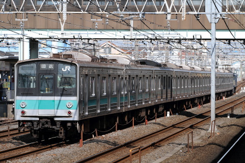 【JR東】207系900番代マト71編成 廃車配給を馬橋駅で撮影した写真
