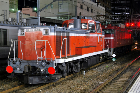 【JR東】DE10-1698 秋田総合車両センター入場を高崎駅で撮影した写真