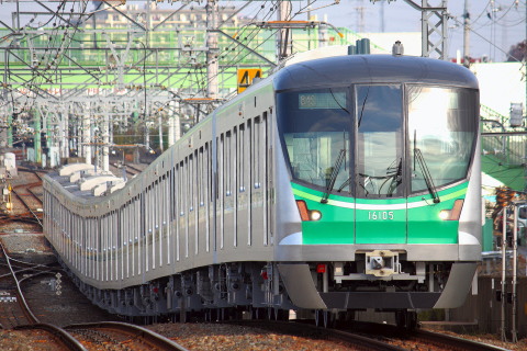 【メトロ】16000系16105F 試運転を北綾瀬駅で撮影した写真