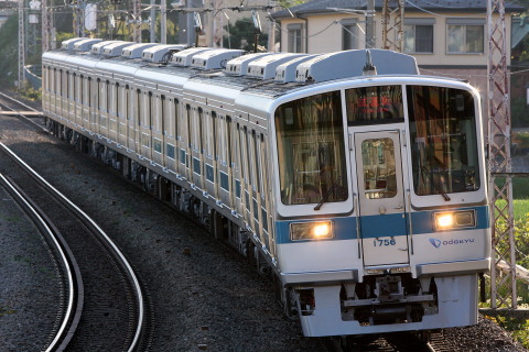 【小田急】1000形1756F（6連） 出場試運転を鶴巻温泉駅で撮影した写真