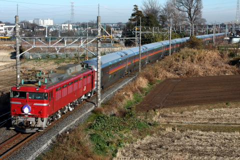 【JR東】寝台特急「カシオペア」をEF81-137が代走牽引（24・25日）の拡大写真