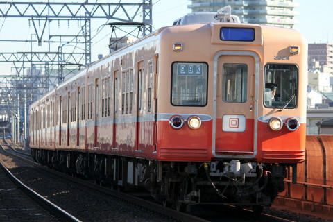 【京成】3300形3324編成（赤電塗装） 西馬込へ回送を四ツ木駅で撮影した写真