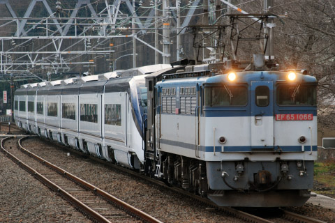 【京成】AE形AE3編成 甲種輸送を富士川駅で撮影した写真