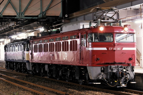 【JR東】EF60-19 秋田総合車両センター入場配給の拡大写真