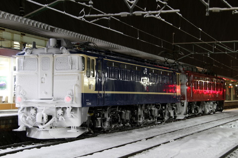 【JR東】EF65-1105 秋田総合車両センター出場配給を新津駅で撮影した写真