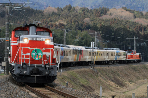 【JR西】12系『あすか』使用「草津線全線開通120周年記念列車」運転の拡大写真