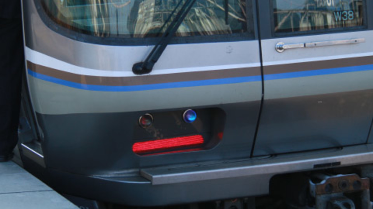 2063 電車 ヘッドライト 前照灯 ライト 点灯化 JR東日本 鉄道グッ/M3 鉄道コレクション対応《点灯化キット》の制作・販売｜イズム