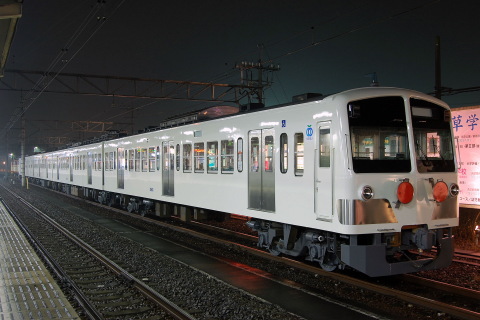 【西武】101系247F 所沢へ回送を所沢駅で撮影した写真