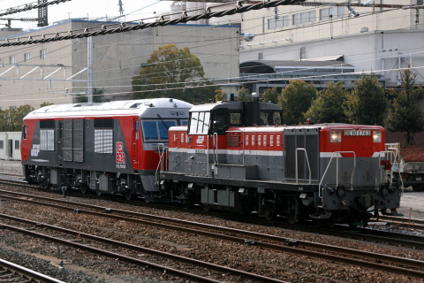 【JR貨】DF200-117 甲種輸送の拡大写真